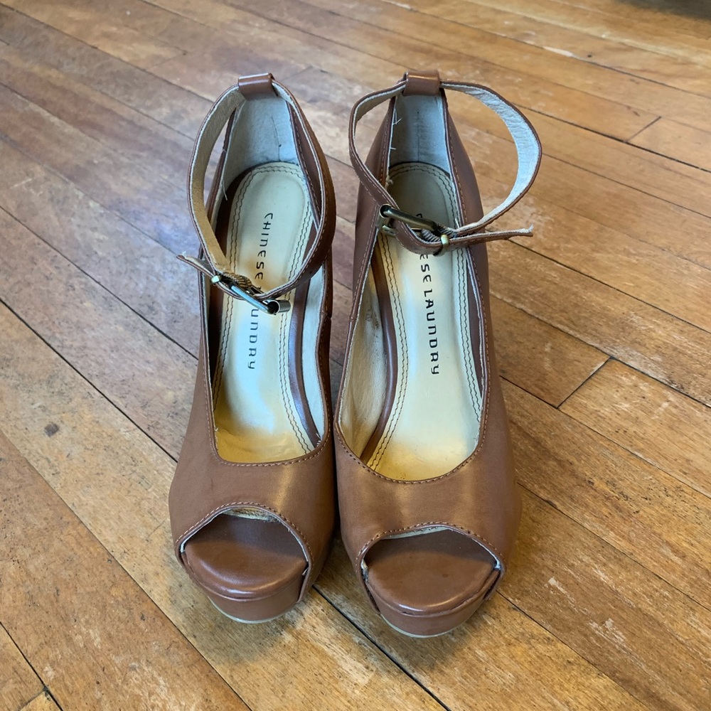 Chinese Laundry cognac ankle strap wedges